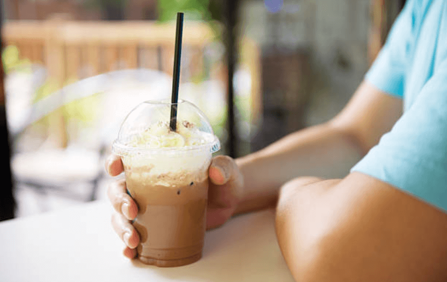 How to Choose the Best Straw for Drinking Coffee