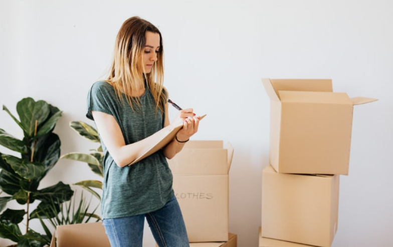 How to Simplify Your Move With Smart Storage Tips