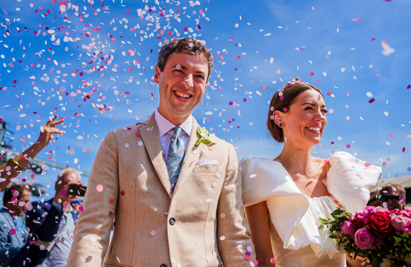 How to Choose the Right Wedding Photographer