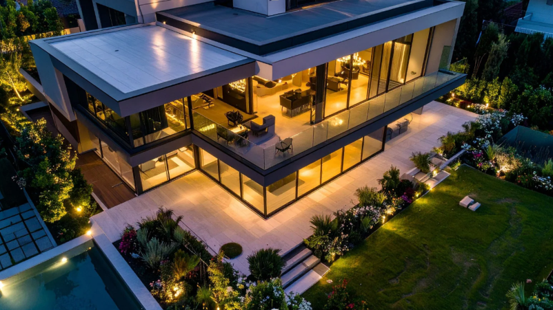 Best Security and Privacy Features for Luxury Homes